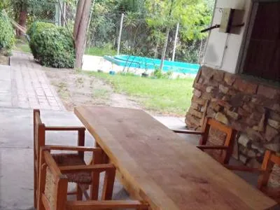 Cabañas Casa de Campo Casaquinta Las Rosas