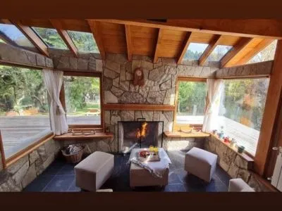 Alojamiento en Lago Meliquina (a 30 Km. de San Martín de los Andes) La Casita del Lago Rio