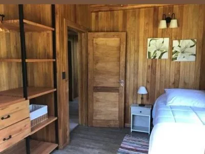 Alojamiento en Lago Meliquina (a 30 Km. de San Martín de los Andes) La Casita del Lago Rio