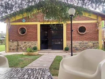 Los Tres Pinos Cabañas 2 estrellas  en  San Rafael