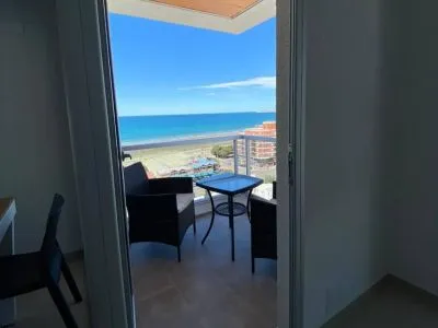 Short Term Apartment Rentals Deep Blue IV