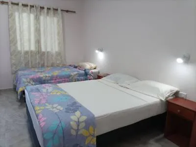 Hoteles Village del Sol Hotel