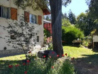 Chacha y Gaby Melipal Cabañas  en  Bariloche