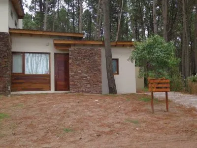 Cien Pinos Cabañas  en  Mar Azul