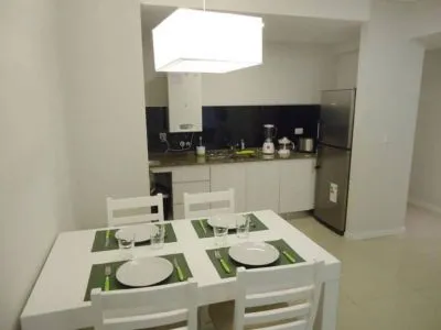 Apartments 108 y el Mar