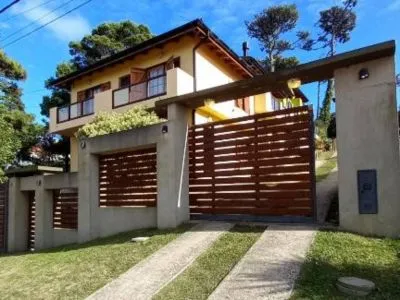 Pineta 4 y 7 Cabins  in  Villa Gesell