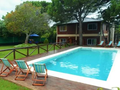 La Rosa de los Vientos Cabins  in  Villa Gesell