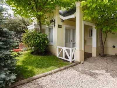 Houses and apartments Rental Casas Calinda