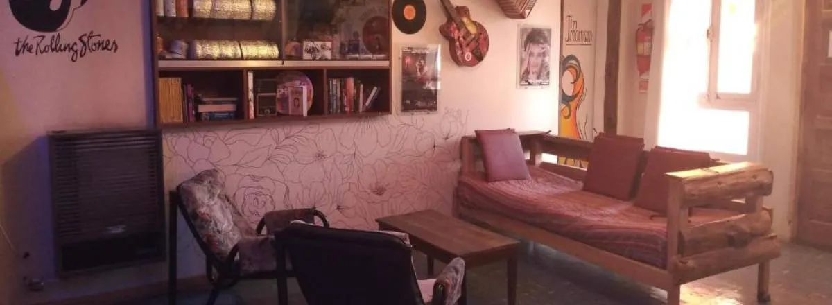 Albergues/Hostels La Casita Naranja