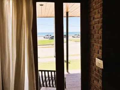 Short Term Apartment Rentals Chalet y el Mar