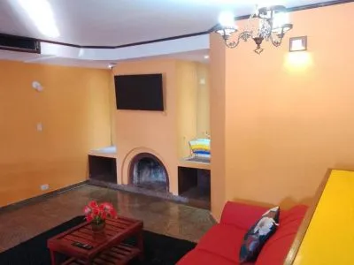 Hoteles El Uru Suite Hotel