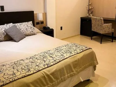 Hotels San Martin Plaza Hotel