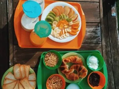 Bungalows/Short Term Apartment Rentals Lakasa Containers