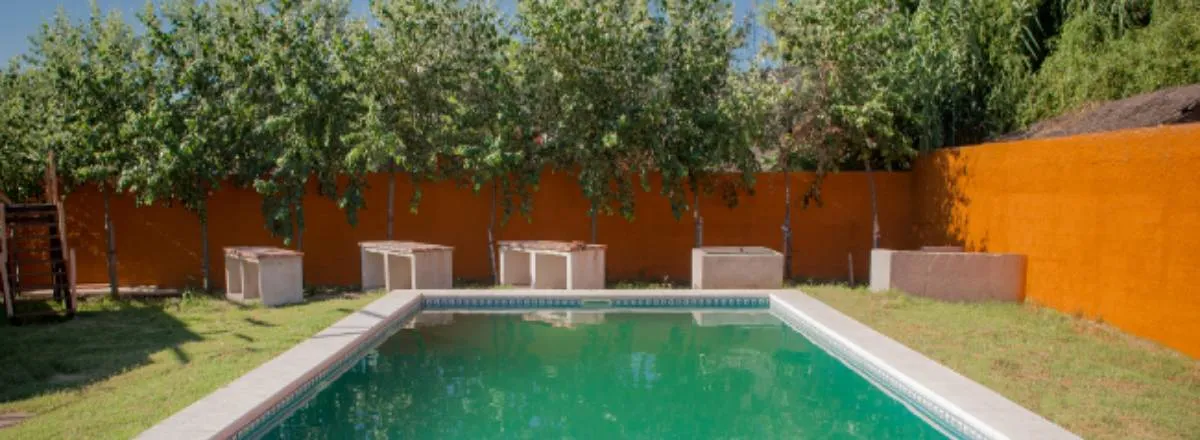 Bungalows/Short Term Apartment Rentals Lakasa Containers