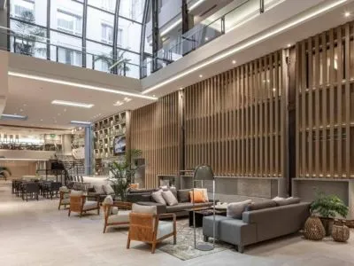 Huinid Obelisco Hotel