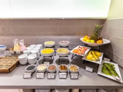 4-star Hotels Huinid Obelisco Hotel