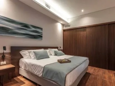 4-star Hotels Huinid Obelisco Hotel