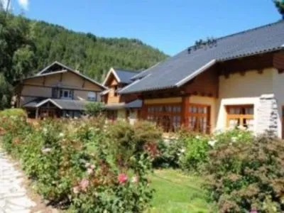 Hotel y Hostería Aspen Club Cabañas 3 estrellas  en  San Martín de los Andes