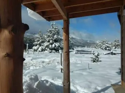 Accommodation in Lago Meliquina (30 Km. from San Martín de los Andes) Ganesh