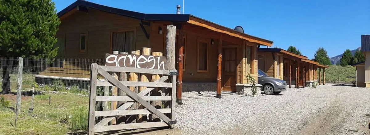 Accommodation in Lago Meliquina (30 Km. from San Martín de los Andes) Ganesh