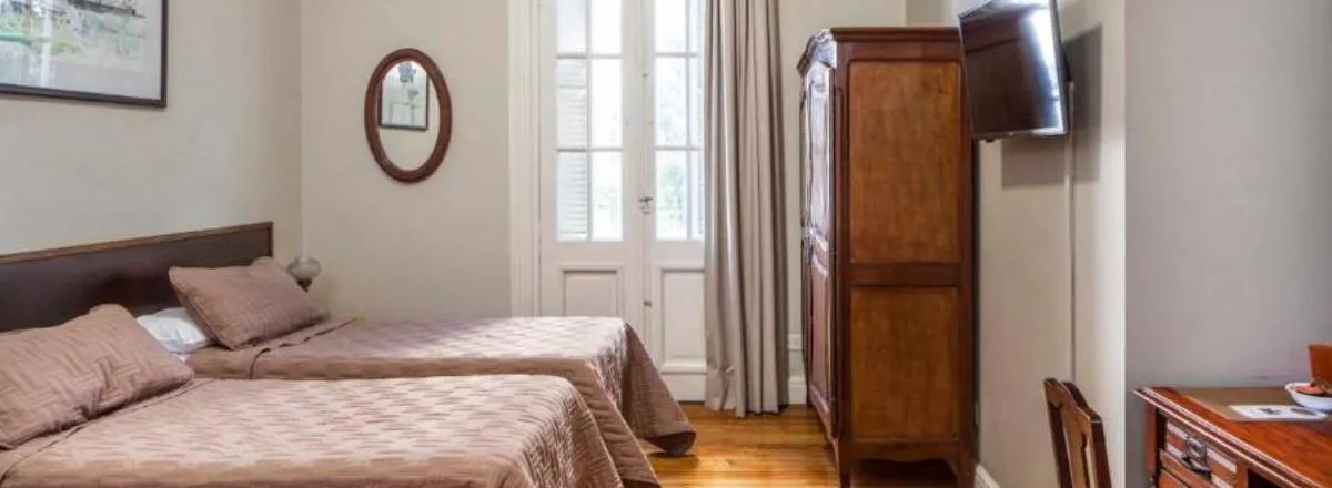 Hotels Bar de Fondo Suites