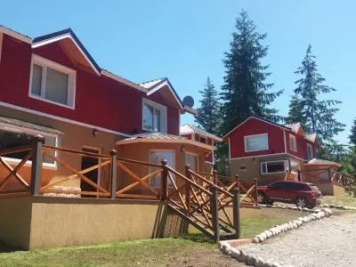 Las Gemelas de Puelo Cabins  in  Lago Puelo