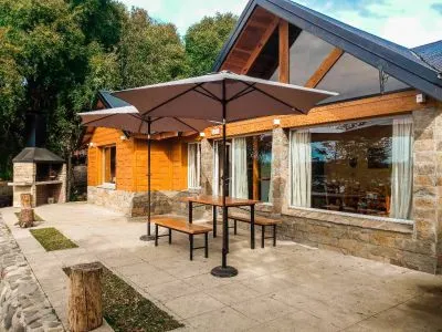 Costa Maitena Cabañas 2 estrellas  en  Villa Pehuenia