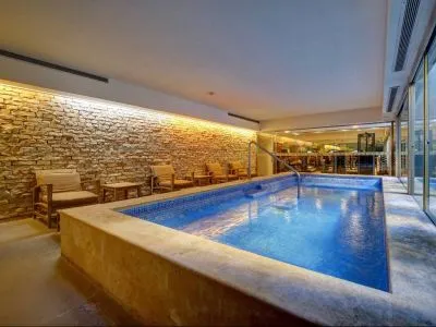 Apartments Quartier Polo by RentinBA