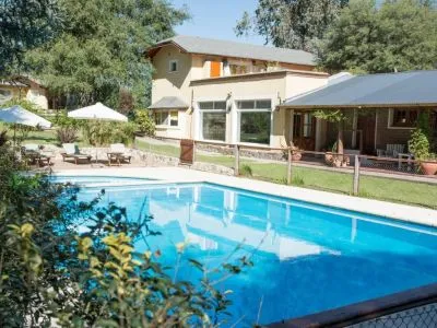 Del Arroyo Cabañas Cabins  in  Villa General Belgrano