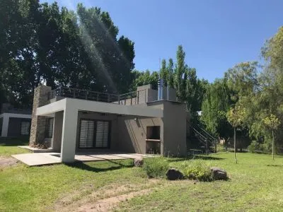 Refugio del Valle Cabañas 2 estrellas  en  San Rafael