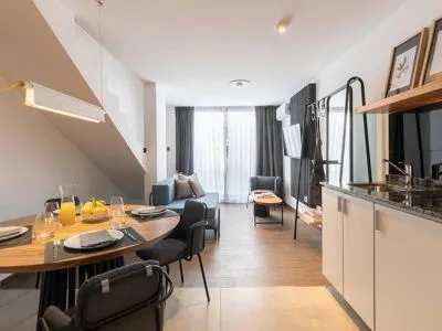 Apart Hotels Stay In Suites