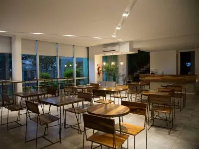 Hotels Ciudad Prado Hotel