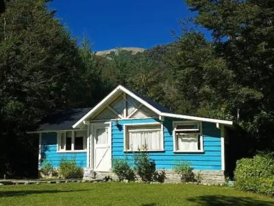 Rincón de Manzano Cabañas 1 estrella  en  Villa La Angostura