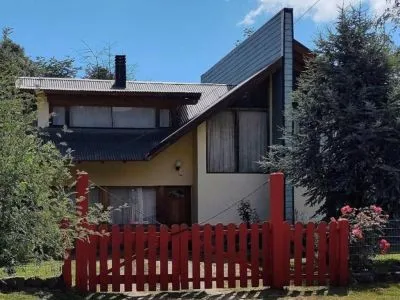 Gnionguis Cabañas 3 estrellas  en  Villa La Angostura