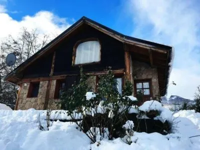 Cipresales Cabañas 1 estrella  en  Villa La Angostura