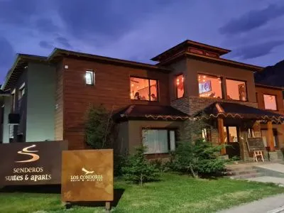 Senderos Suites & Aparts Apart Hotels  in  El Chaltén