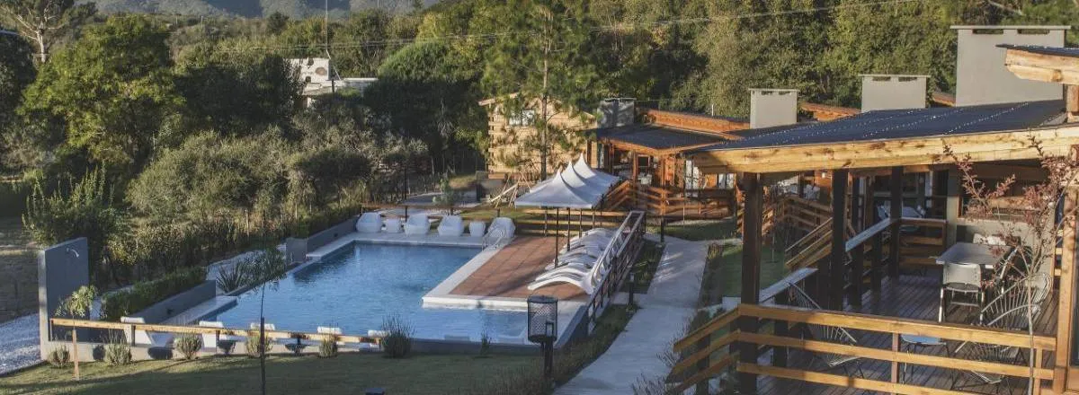 3-star Cabins Monviso Casas de Montaña