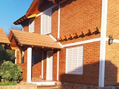 Cabañas Los Cerezos Cabañas  en  Mina Clavero