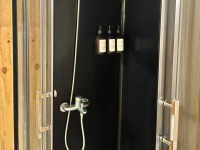 Alojamiento en Lago Meliquina (a 30 Km. de San Martín de los Andes) Terrazas de Meliquina- Eco Glamping