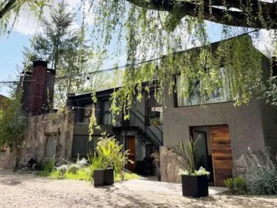 La Misión Guest House