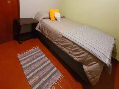 Hostales La Valentina Hostal