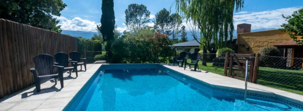 Hostelries Los Sauces Posada