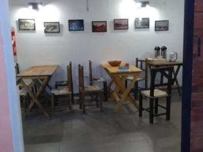 Hostelries La Estación Inn