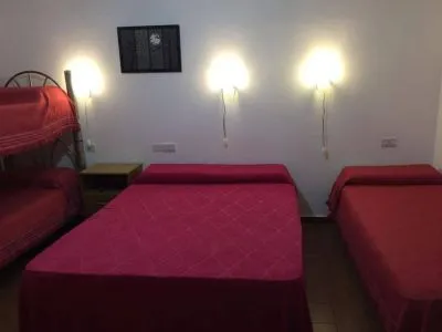 Hostelries Los Cantaros