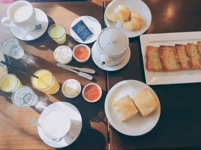 Hosterías Casa Flora B&B