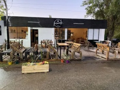 Friends Resto Restaurants  in  San Agustin de Valle Fértil