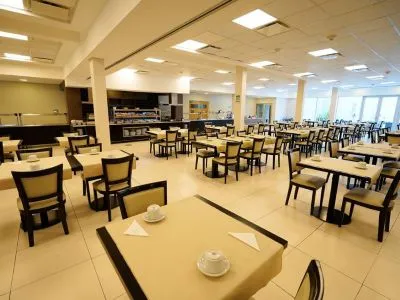 Hotels Hotel Oscar Lescano