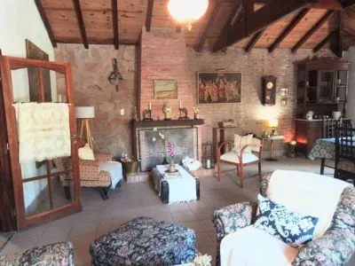 Cabañas Chalet Caserón de Tejas