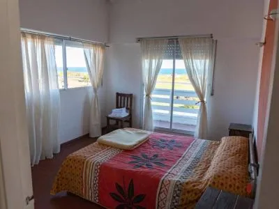 Acantilados Surf Ranch Albergues/Hostels  en  Mar del Plata