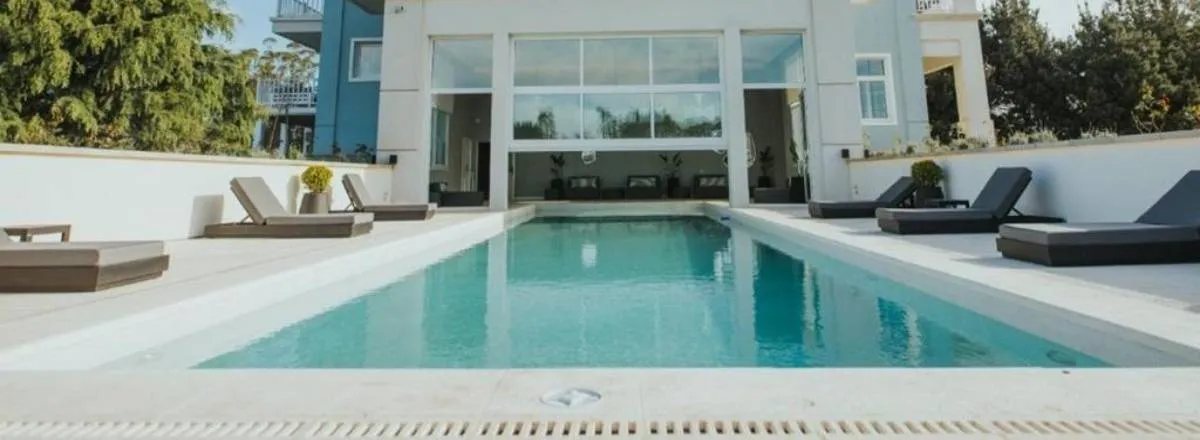 Apartments El Salto Suites